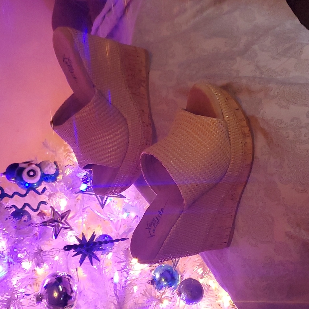 Very Volatile Wedges